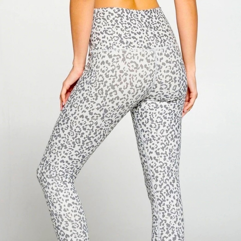 Evolution & Creation Animal Print Leggings size small